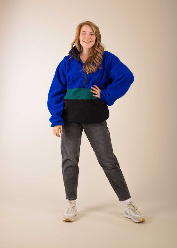 3rd rock active jeans - Emma is 5ft 7" with a 27" waist & 40" hips. Here she is wearing a size 30RL. F