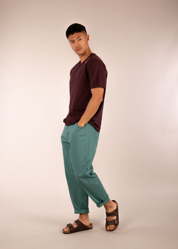 3RD ROCK stretch twill climbing & active lifestyle trousers - Donald is 6ft1″  with a 30" waist, 36" hips & a 33" inseam and is wearing a size 30LL.