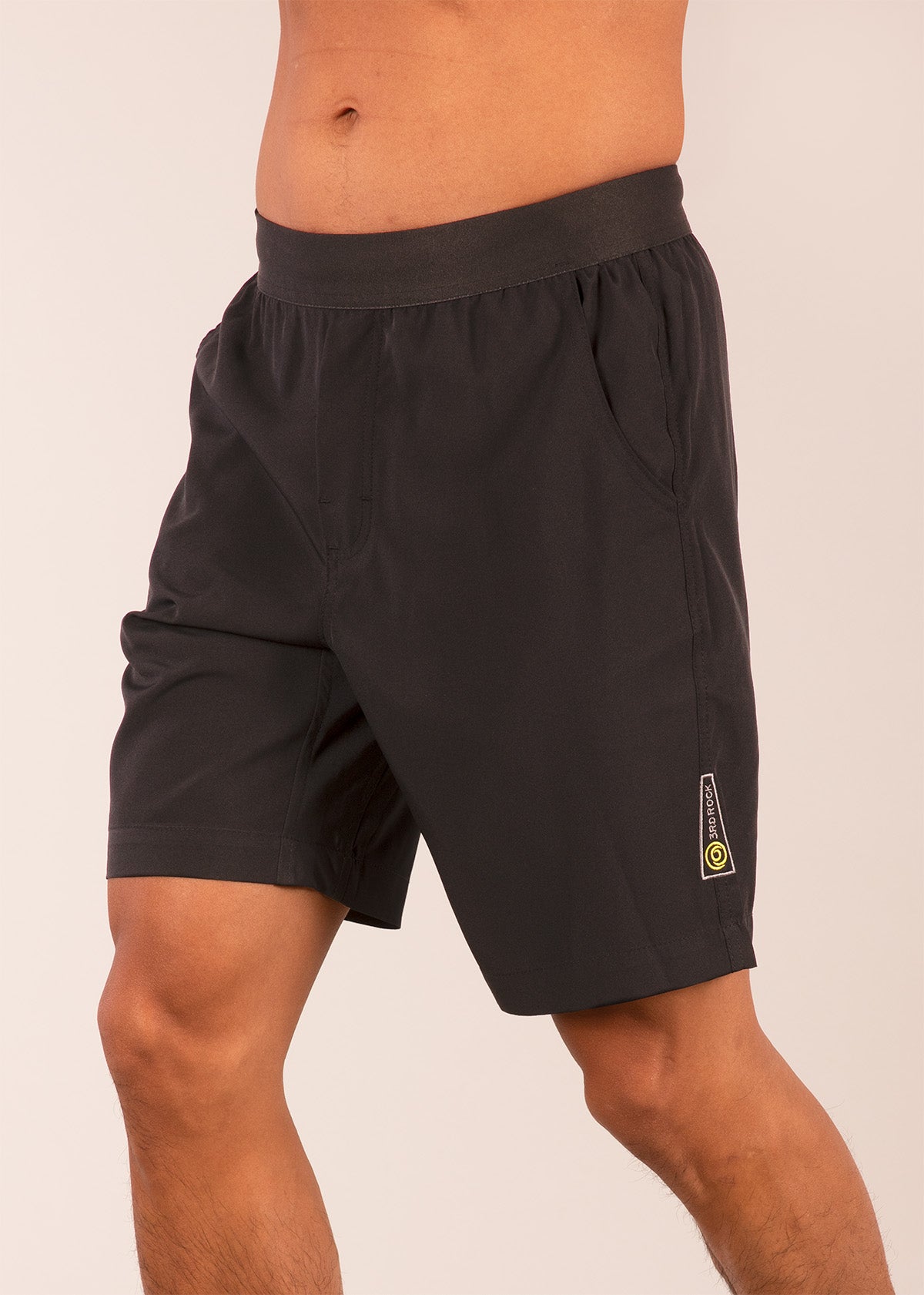 3RD ROCK adventure and swim shorts - Donald is 6ft 1″ with a 30" waist and is wearing a size 30. Colour: Black.