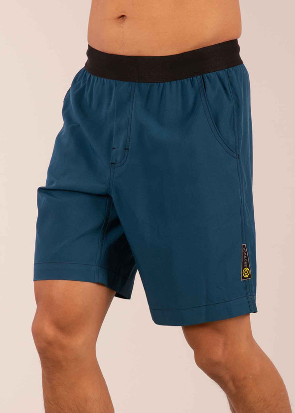 3RD ROCK sustainable adventure and swim shorts for the Summer - Donald is 6ft 1″ with a 30" waist and is wearing a size 30. Colour: Humpback.