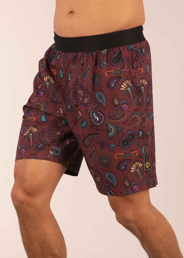 3RD ROCK sustainable adventure and swim shorts - Donald is 6ft 1″ with a 30" waist and is wearing a size 30. Pattern: Paisley Retro.