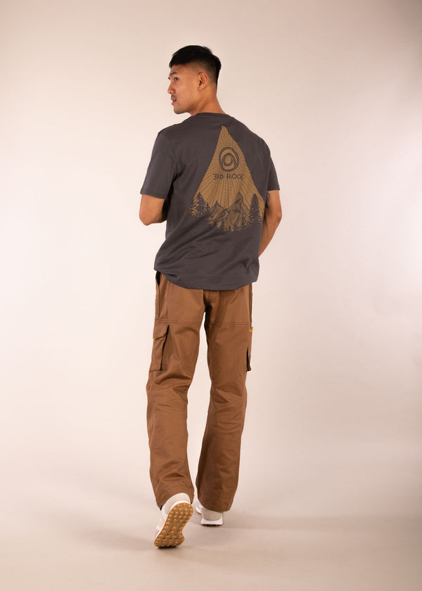 3RD ROCK organic cotton cargo trousers - Donald is 6ft1″  with a 30" waist, 36" hips & a 33" inseam and is wearing a size 32LL.