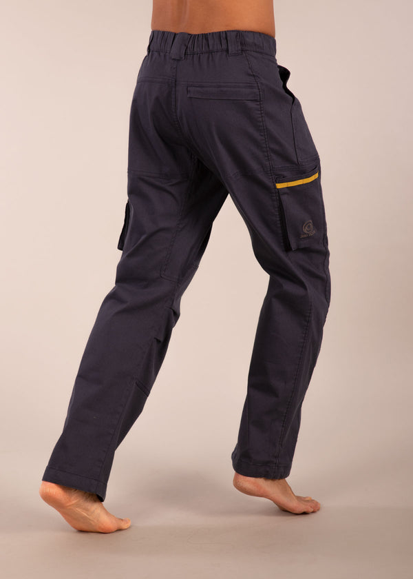 3RD ROCK sustainable navy blue cargo trousers - Donald is 6ft1″  with a 30" waist, 36" hips & a 33" inseam and is wearing a size 32LL.