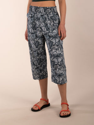 3RD ROCK recycled 3/4 length trousers - Aaliyah is 5ft8