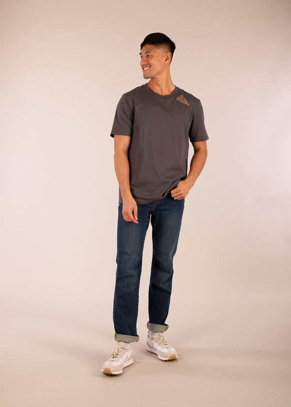 3RD ROCK Mercury organic cotton and stretchy jeans - Donald is 6ft1″  with a 30" waist, 36" hips & a 33" inseam and is wearing a size 30LL.