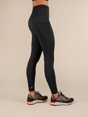 3RD ROCK Salma Seamless Recycled Performance Leggings with Pockets - Aaliya is 5ft 8